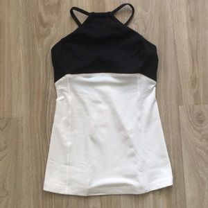 Lululemon Halter Top Sz. 4 🍒